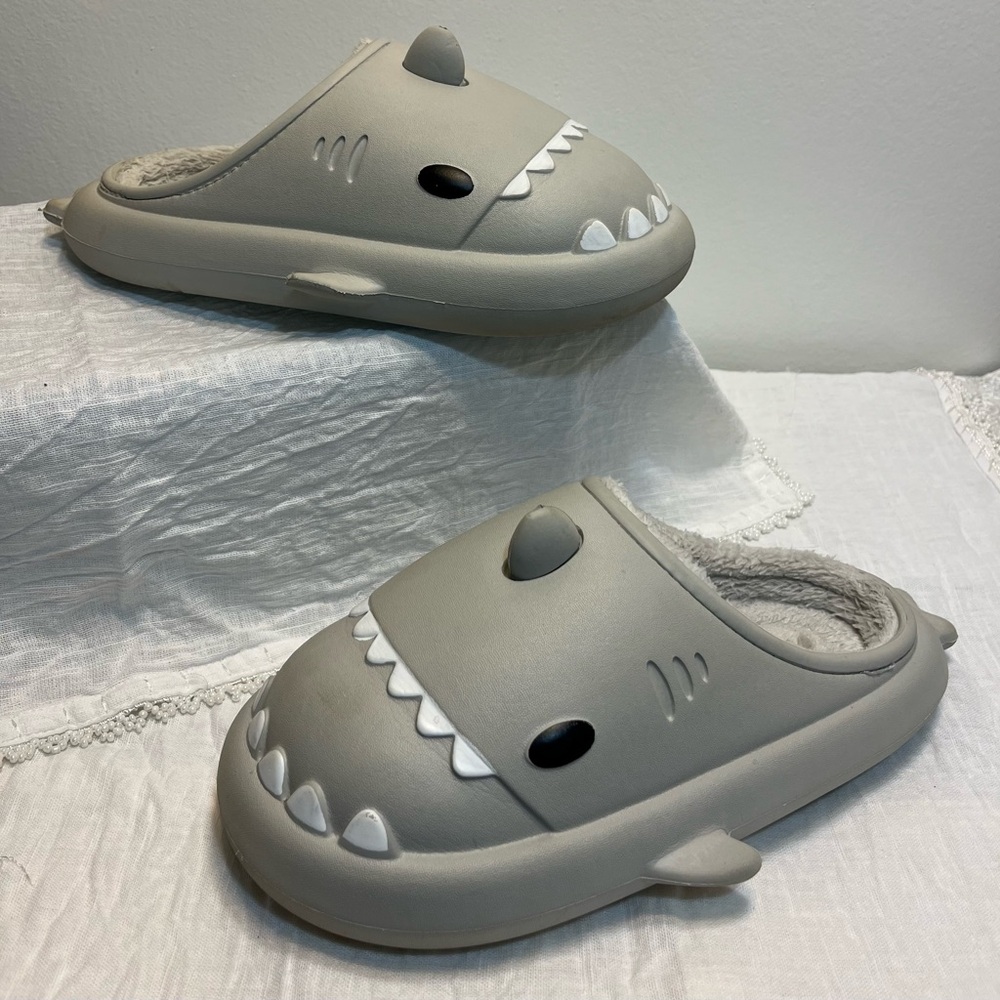 Shark shoes